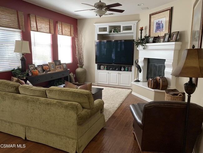 Foto del edificio - 3804 Bridgeview Ln