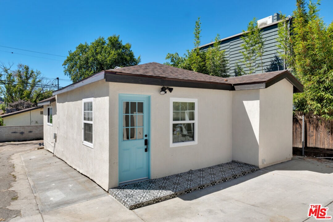 Foto principal - 3214 Atwater Ave