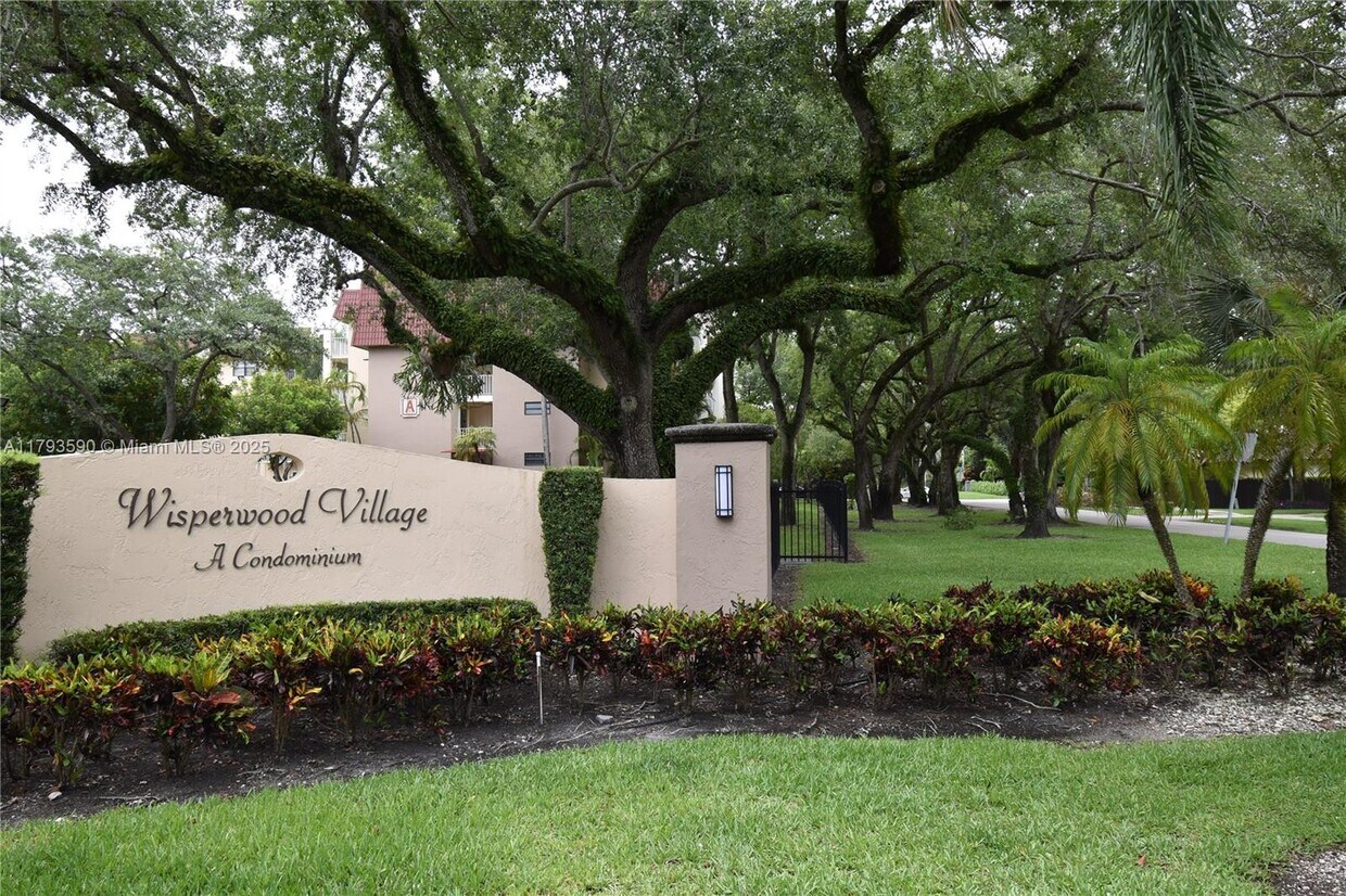 Foto principal - 9301 SW 92nd Ave