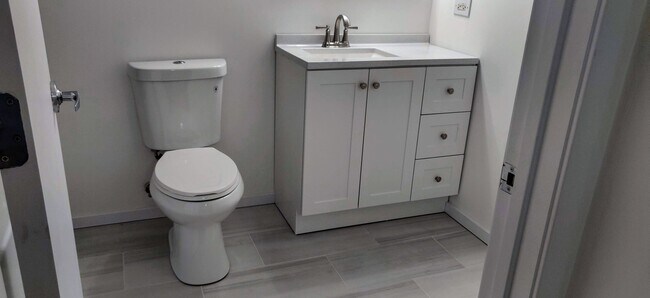 Bathroom - 3505 S Morgan St
