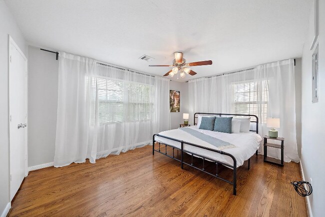 Foto del edificio - 3237 Rosedale St