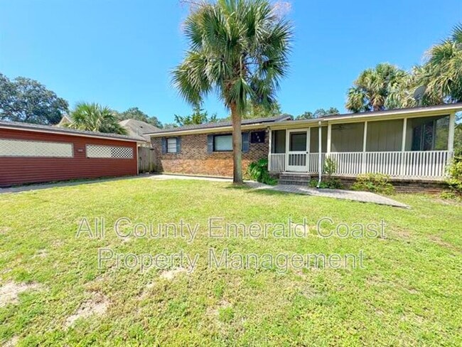 Building Photo - 733 Beach Dr
