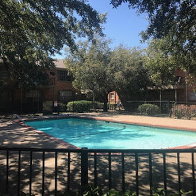 3624 Parkridge Dr Unit 113, Dallas, TX 75234 Condo for Rent in Dallas