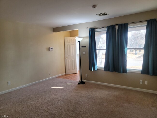 Building Photo - 2 br, 1 bath House - 2551 South Hydraulic ...