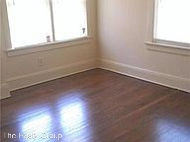 Building Photo - 5 br, 2 bath House - 321 Lawn Ave