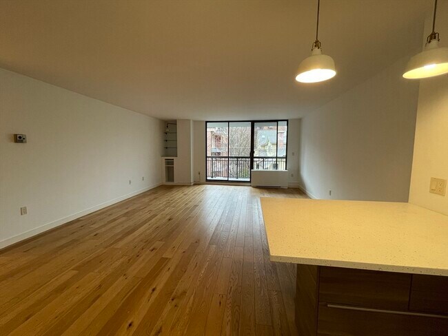 Foto del edificio - 50 Longwood Ave