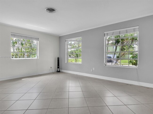 Building Photo - 8985 SW 149th Terrace