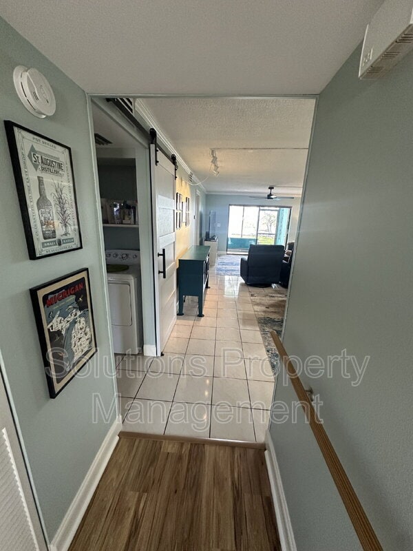 Foto del edificio - 100 Canebreakers Dr