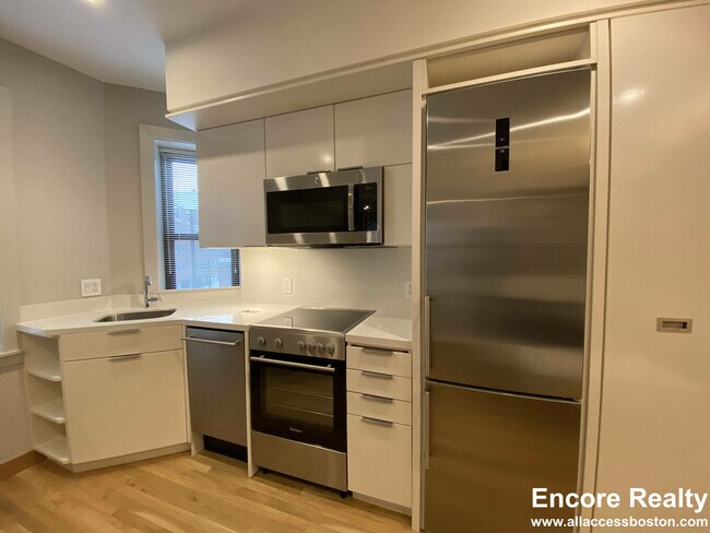 Foto del edificio - 113 Auburn St