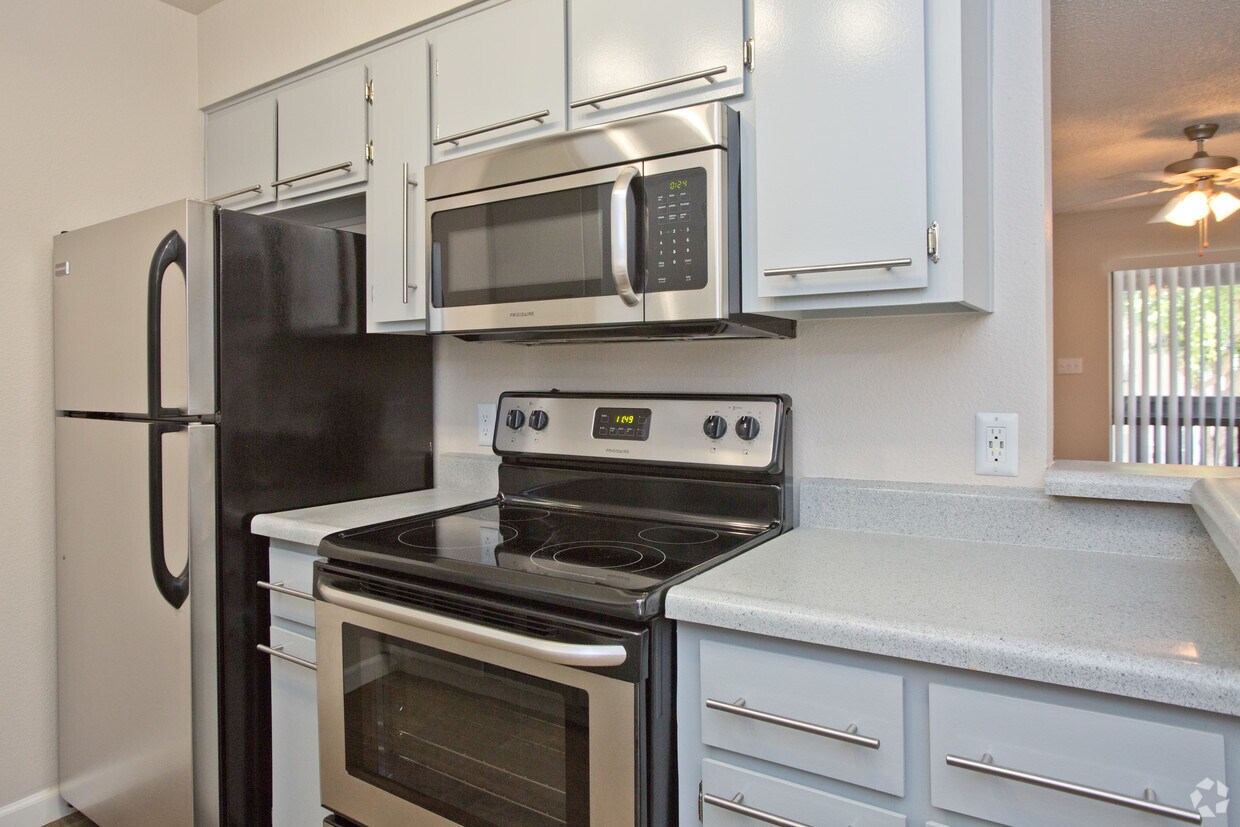 Stonebridge Apartments 4315 E Thunderbird Rd Phoenix, AZ