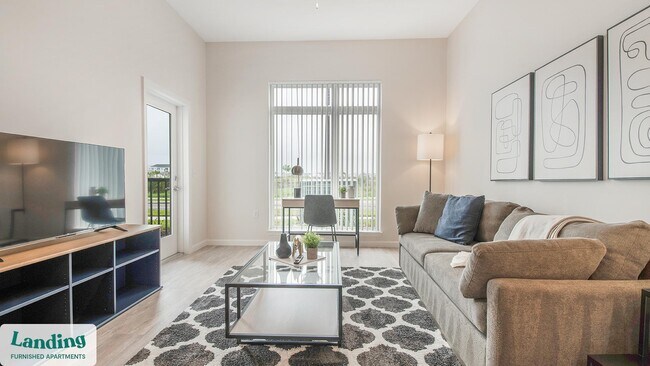 Building Photo - 5256 International Dr