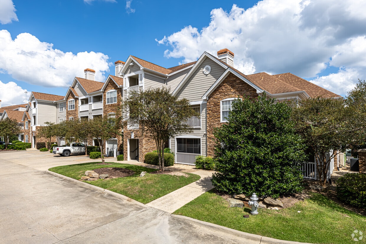 Foto principal - Regent Apartment Homes