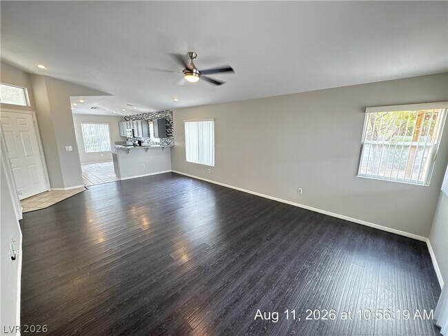 Foto del edificio - 279 Deerleap Cir