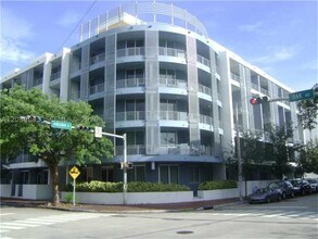 Building Photo - 3339 Virginia St