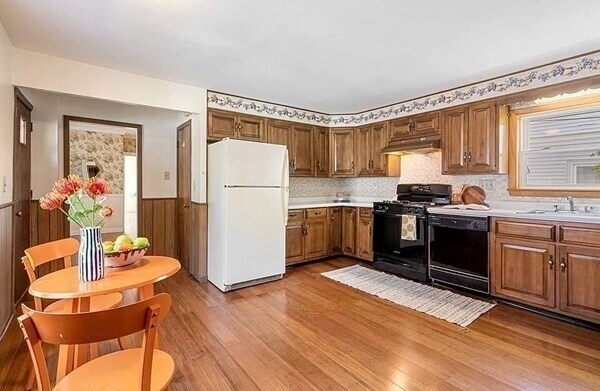 Primary Photo - 125 Rindge Ave