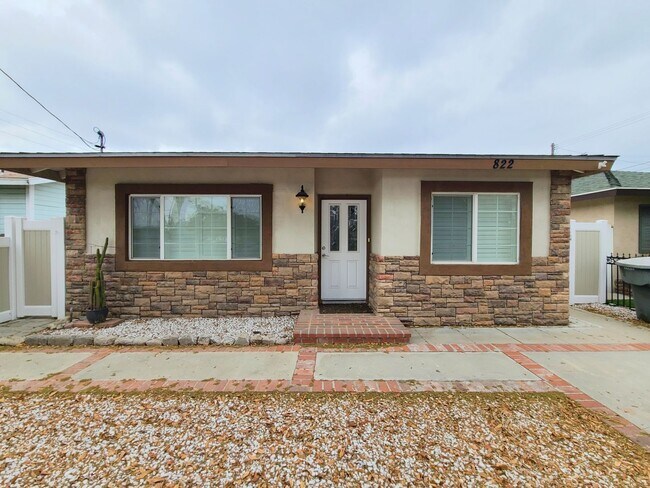 Building Photo - Single-Story 2-Bedroom Home near Downtown Redlands and U of R!