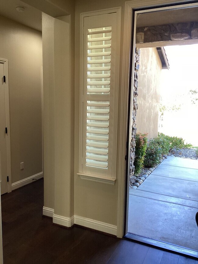 Foto del edificio - Beautiful Newer Rice Ranch Single Story Ho...