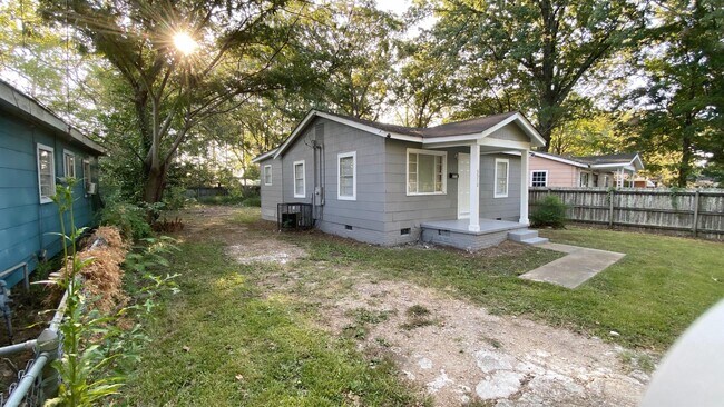Building Photo - 3512 Cardinal St