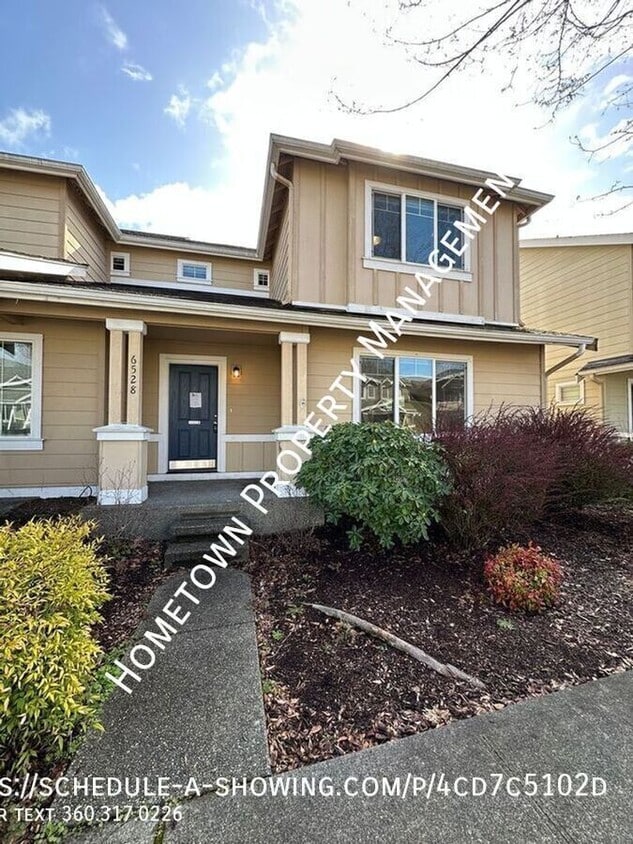 Primary Photo - 2 Bedroom Townhome In Horizon Pointe! AVAI...