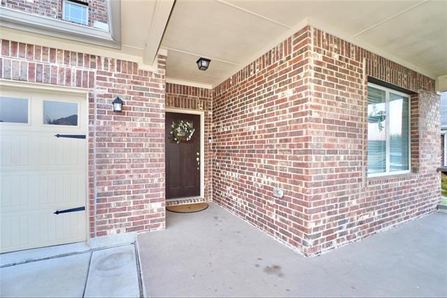 Foto del edificio - 5705 Petunia Ln