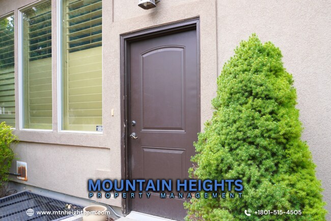 Foto del edificio - 1482 Maple Ave