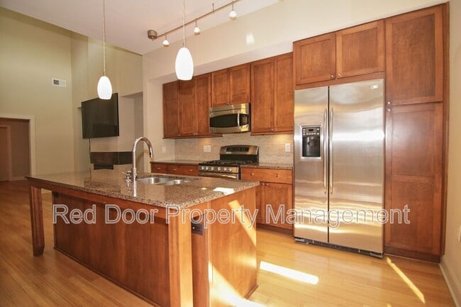 Foto del edificio - 222 N East St