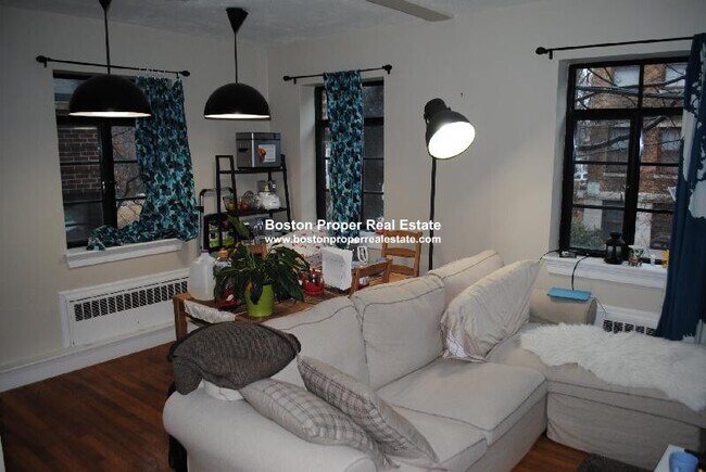 Foto del edificio - 69 Strathmore Rd