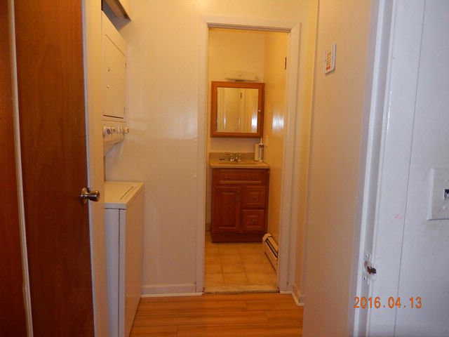 Foto del edificio - 1361 E 91st St