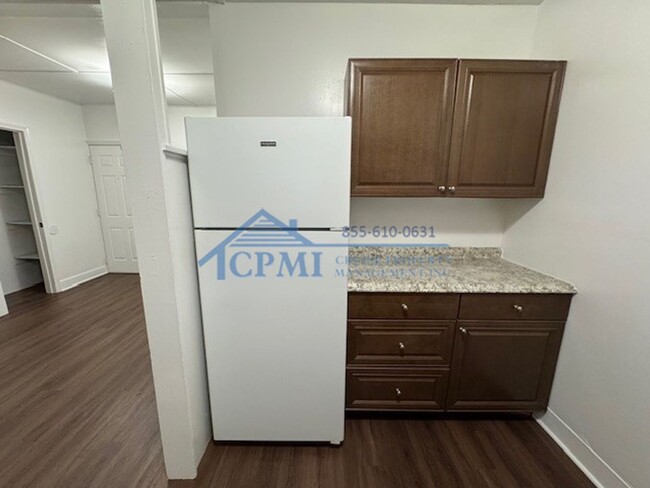 Interior Photo - $995 Sec dep special with IN UNIT LAUNDRY ...