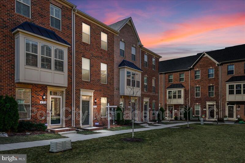 Foto principal - 854 S Macon St.