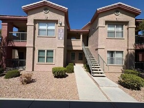 Building Photo - 8000 W Badura Ave
