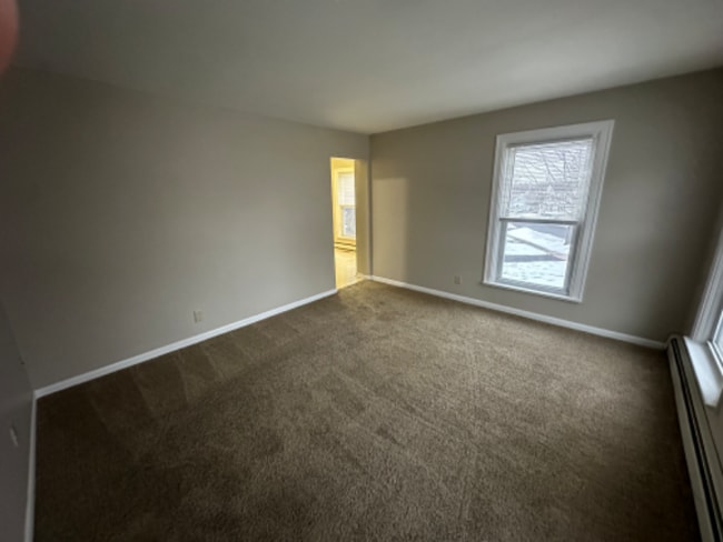 Building Photo - 22 Grove St