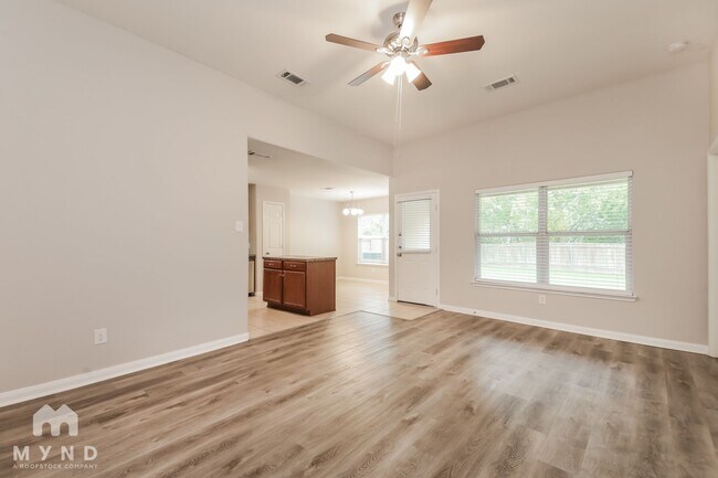 Foto del edificio - 1014 Cottonwood Trail