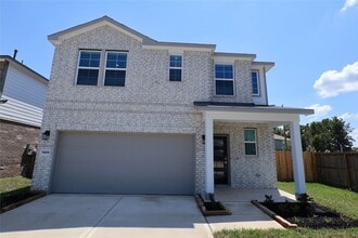 Building Photo - 7855 Bergamot Cir