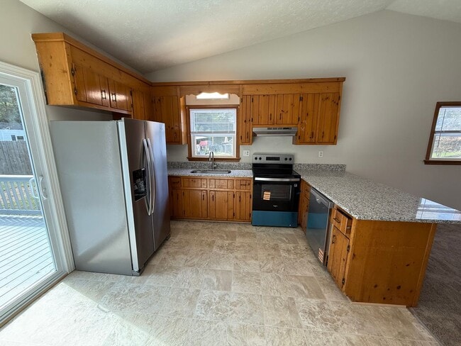 Building Photo - 6311 Midnight Dr