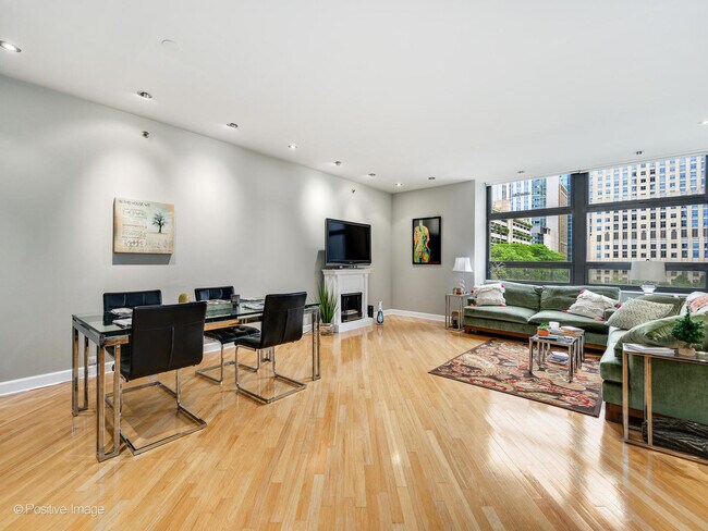 Foto del edificio - 675 N McClurg Ct