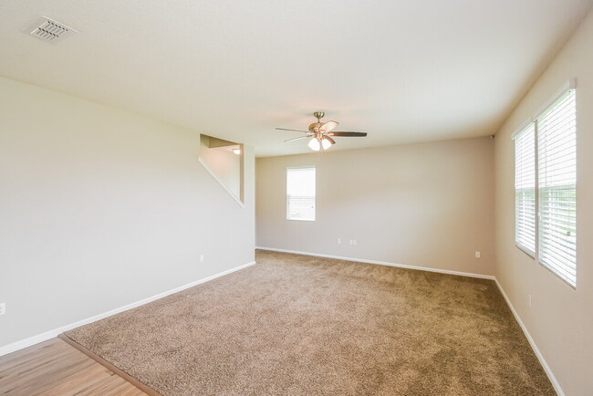 Building Photo - 6737 Sandle Dr