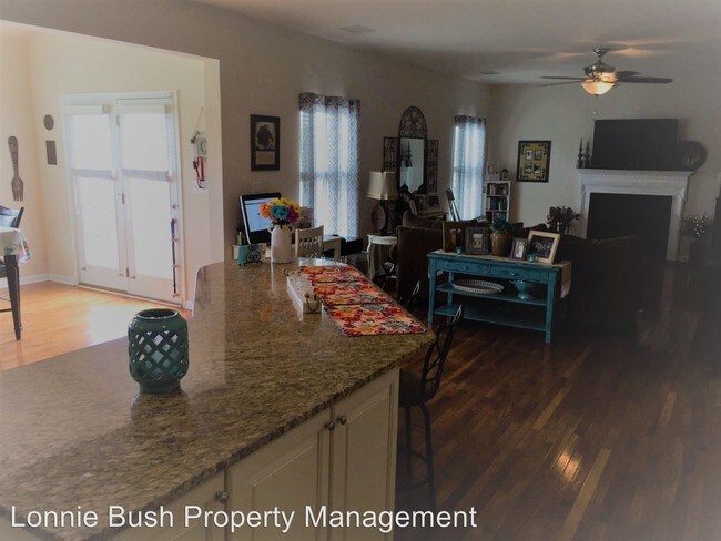 Building Photo - 3935 Grand Isle Dr