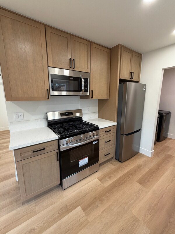 Foto del edificio - 365 Wisconsin Ave