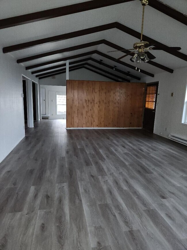 Foto del edificio - 2 Bedroom 2 Bath Country Home