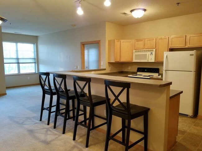 10900 W Bluemound Rd Unit 214 Wauwatosa Wi 53226 Condo For Rent In Wauwatosa Wi Apartments Com 10900 W Bluemound Rd Unit 214 Wauwatosa Wi 53226 Condo For Rent In Wauwatosa Wi Apartments Com