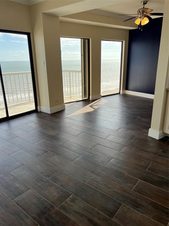 Foto del edificio - 7700 Seawall Blvd