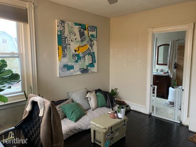 Building Photo - 1 br, 1 bath Apartment - 926 Fayette 2 Unit 2