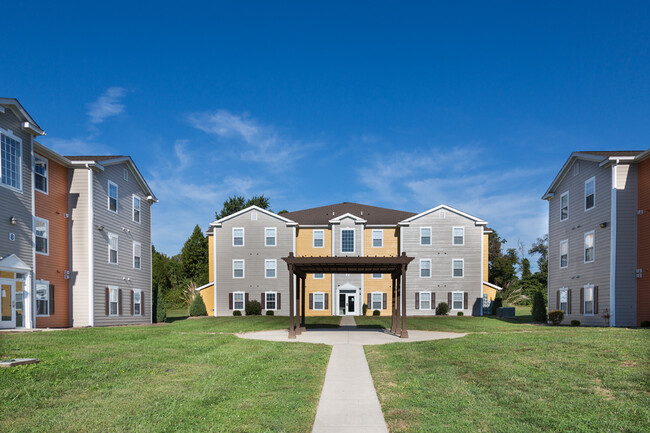 Foto del edificio - The Reserve at Saluki Pointe