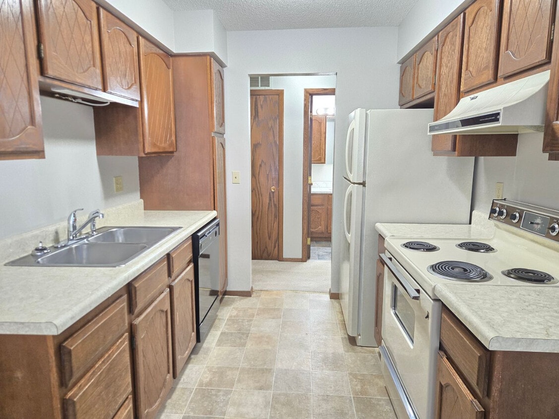 Primary Photo - Cathy Ave Apartments