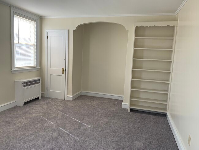 2nd Bedroom - 1420 E Duval St