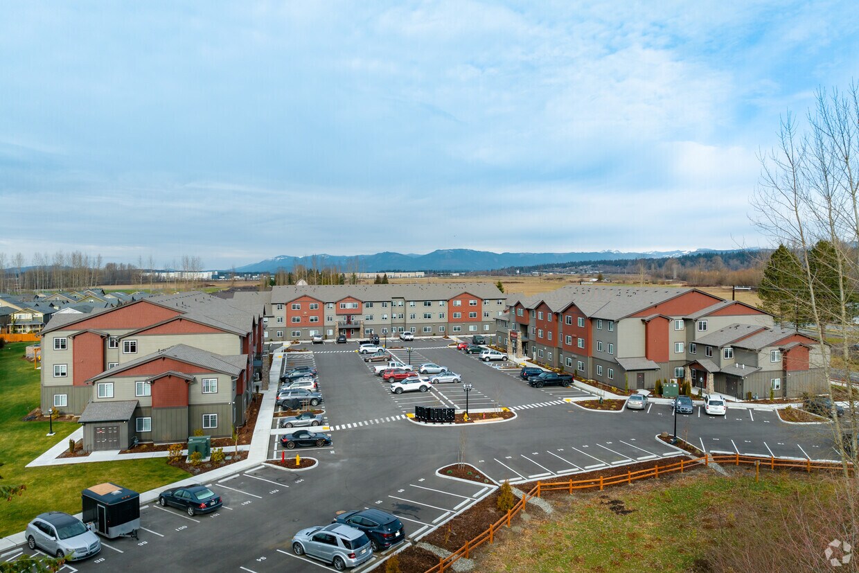 Foto principal - Remington Place Apartments