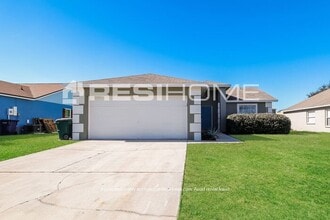 Building Photo - 3009 Sabal Bend Dr NE