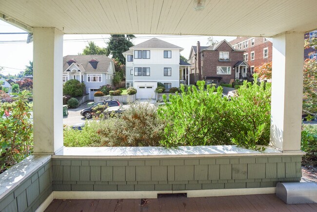 Foto del edificio - SHORT TERM Rental Phinney / Greenlake area