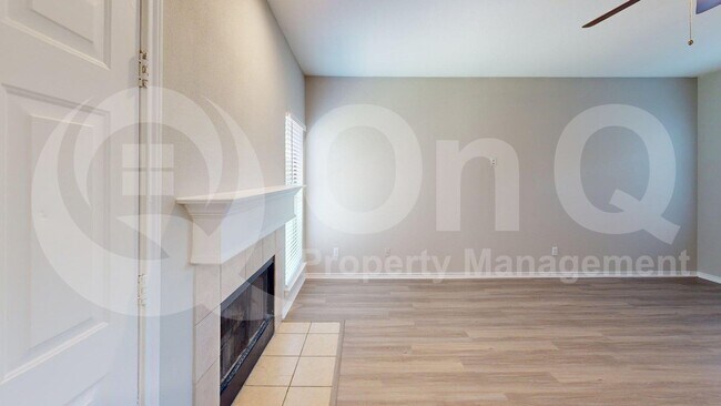 Foto del edificio - 3263 Wexford Dr